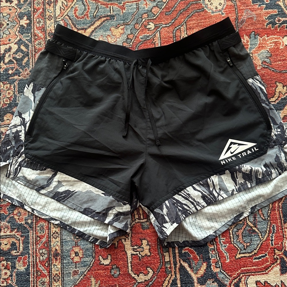 Nike Trail Black and White Patterned Shorts